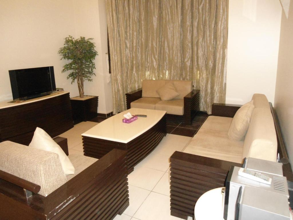 Al Tayyar Suites & Hotel Apartments - Riyadh Phòng bức ảnh
