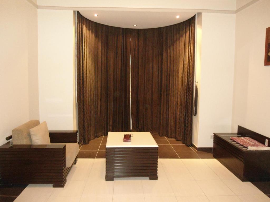 Al Tayyar Suites & Hotel Apartments - Riyadh Phòng bức ảnh
